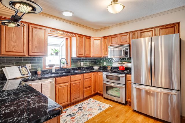 2722 Vale Crest Road, Crystal, MN 55422