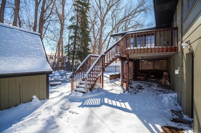 2722 Vale Crest Road, Crystal, MN 55422