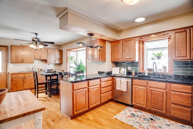 2722 Vale Crest Road, Crystal, MN 55422