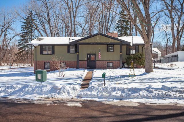 2722 Vale Crest Road, Crystal, MN 55422