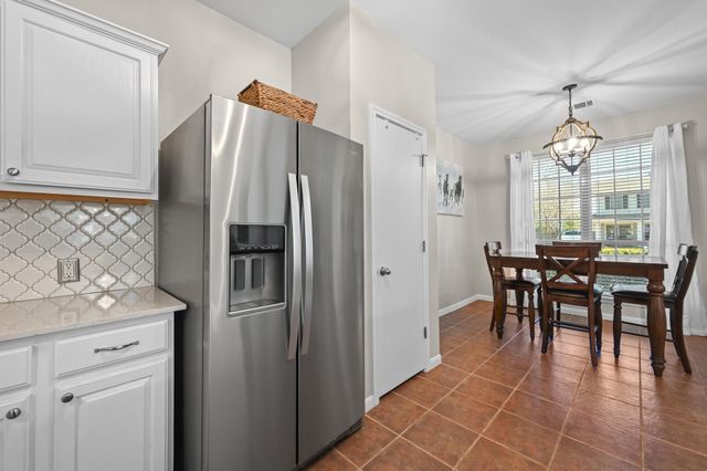 400 Tobin DR, Buda, TX 78610