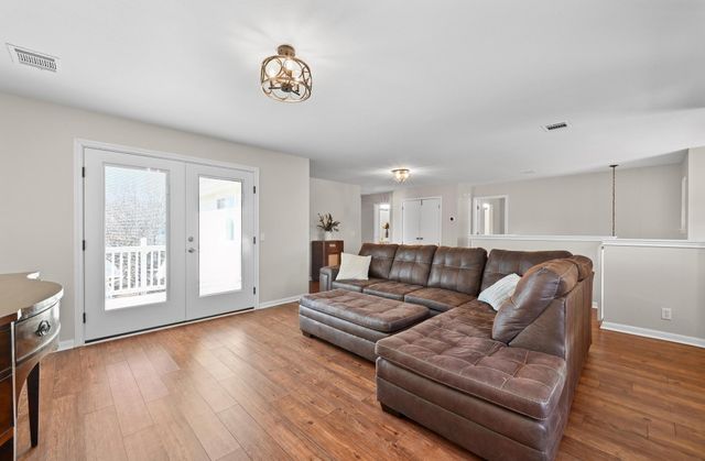 400 Tobin DR, Buda, TX 78610