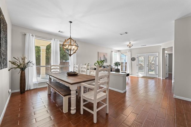 400 Tobin DR, Buda, TX 78610