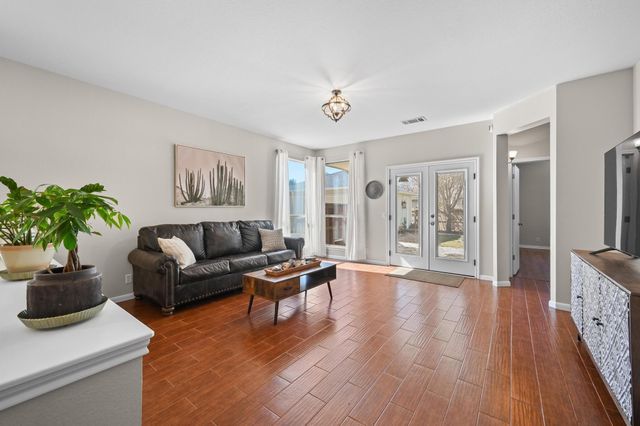 400 Tobin DR, Buda, TX 78610