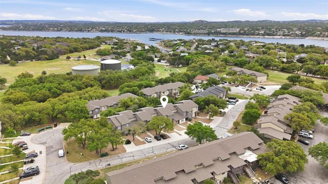 512 Palmer DR, Point Venture, TX 78645