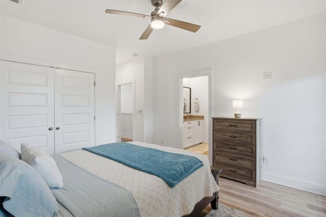 512 Palmer DR, Lago Vista, TX 78645