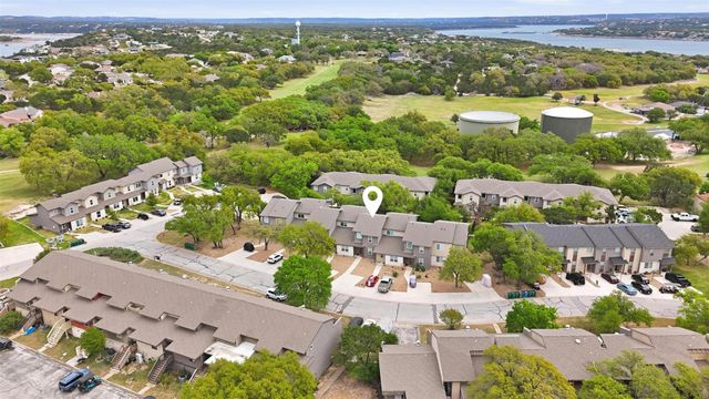 512 Palmer DR, Lago Vista, TX 78645