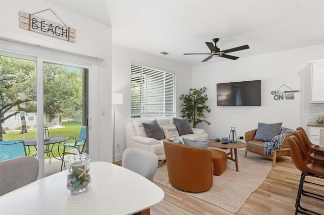 512 Palmer DR, Lago Vista, TX 78645