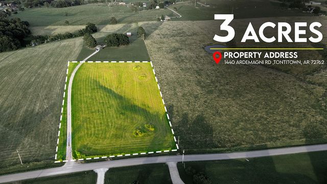 1440 Ardemagni Road, Tontitown, AR 72762