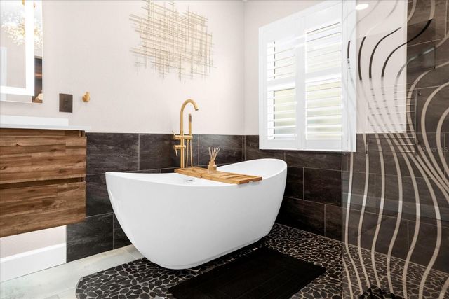 420 DOLCETTO DRIVE, Davenport, FL 33897