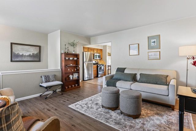 W244N6546 Westchester DRIVE, Sussex, WI 53089