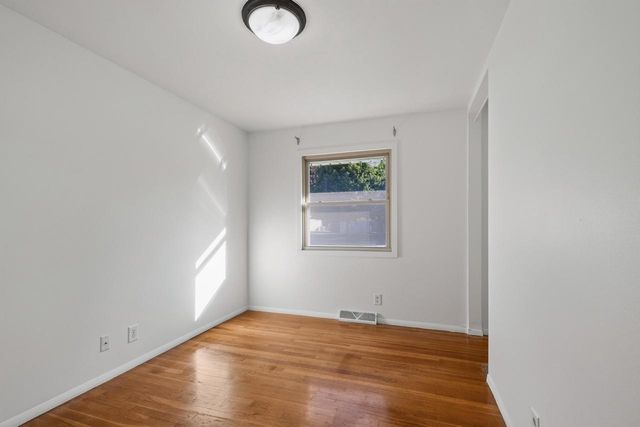 W244N6546 Westchester DRIVE, Sussex, WI 53089