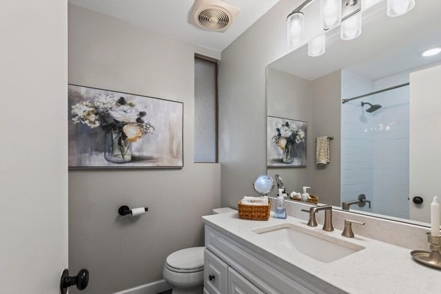 W244N6546 Westchester DRIVE, Sussex, WI 53089