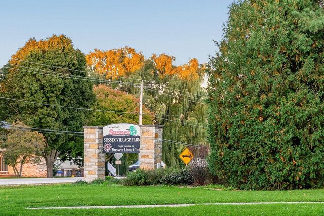 W244N6546 Westchester DRIVE, Sussex, WI 53089