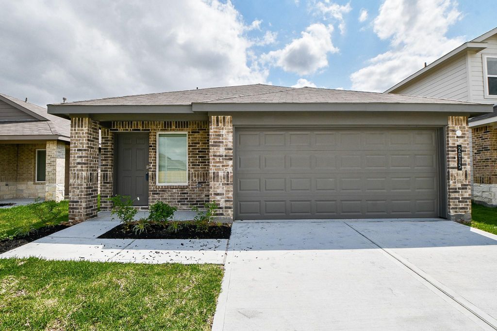 2015 Sable Hollow Drive, Houston, TX 77067