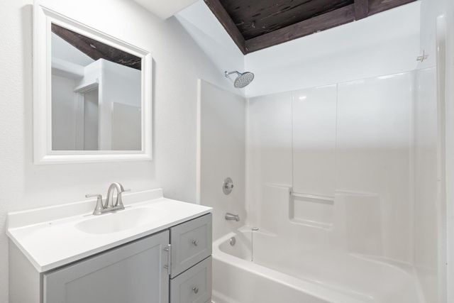 42718 Deep Forest Drive, Coarsegold, CA 93614