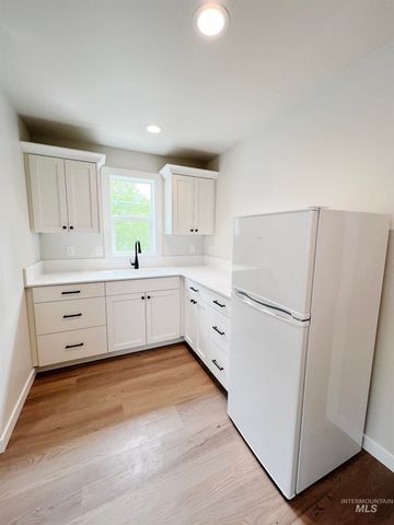 1612 & Unit 100 S Michigan, Boise, ID 83706