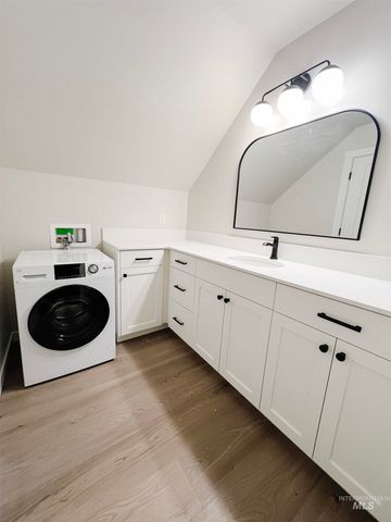 1612 & Unit 100 S Michigan, Boise, ID 83706