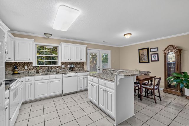 183 Gunsmoke Lane, Austin, AR 72007