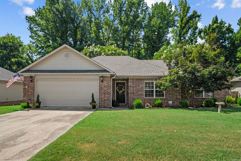 183 Gunsmoke Lane, Austin, AR 72007