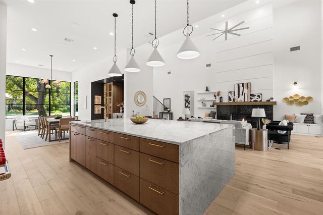 5908 Bull Creek RD, Austin, TX 78757