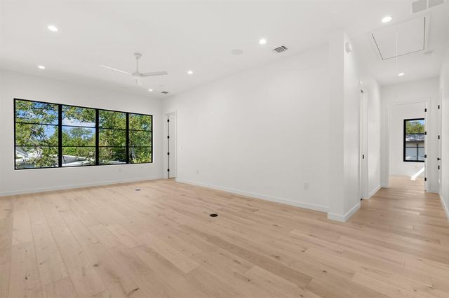 5908 Bull Creek RD, Austin, TX 78757