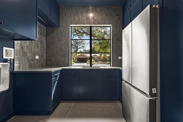 5908 Bull Creek RD, Austin, TX 78757