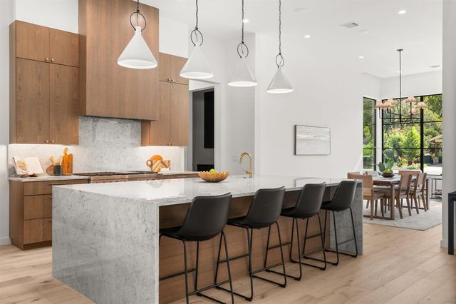 5908 Bull Creek RD, Austin, TX 78757