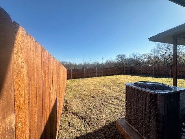 98 Arthur Avenue, Mcgregor, TX 76657