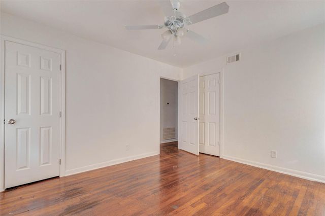 5622 Woodgreen Street, Houston, TX 77033