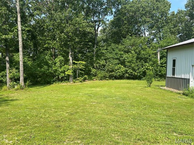 129 Shamrock Lane, Bourbon, MO 65441