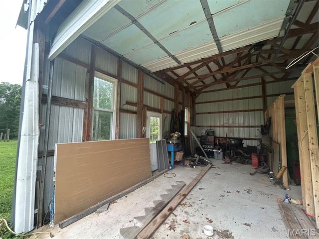 129 Shamrock Lane, Bourbon, MO 65441