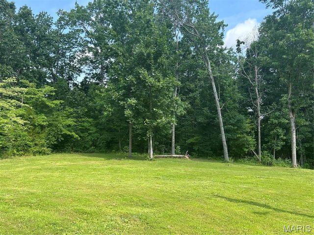 129 Shamrock Lane, Bourbon, MO 65441