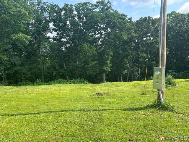 129 Shamrock Lane, Bourbon, MO 65441