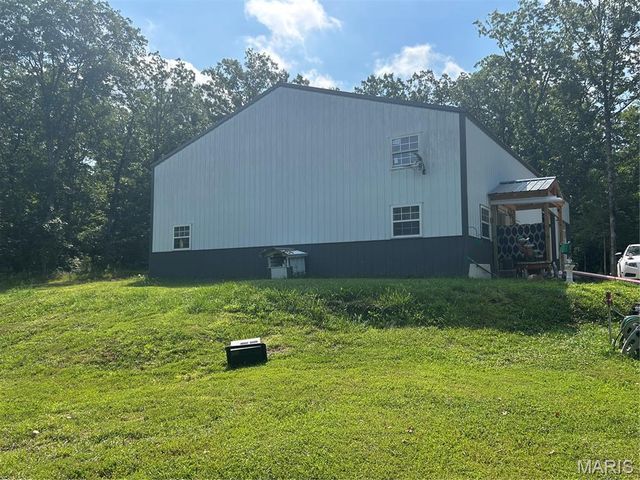 129 Shamrock Lane, Bourbon, MO 65441