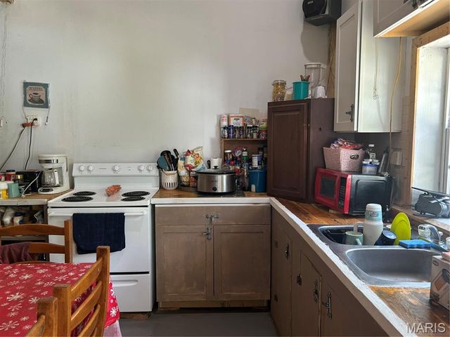 129 Shamrock Lane, Bourbon, MO 65441