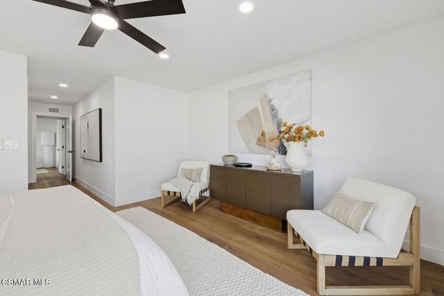 6655 Lederer Avenue, Canoga Park, CA 91307