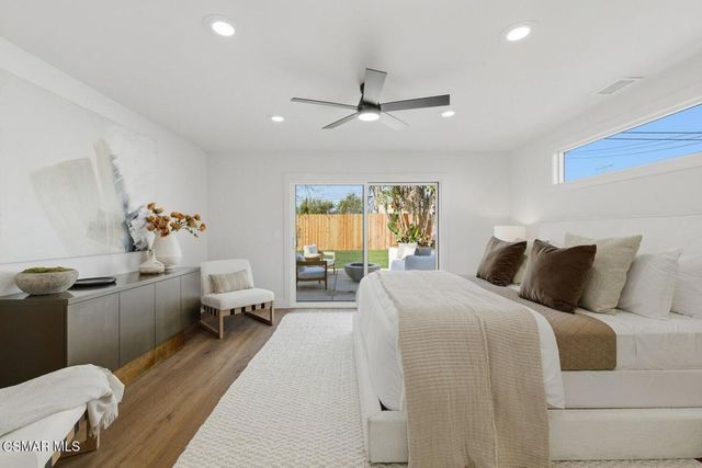 6655 Lederer Avenue, Canoga Park, CA 91307