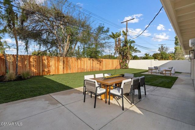 6655 Lederer Avenue, Canoga Park, CA 91307