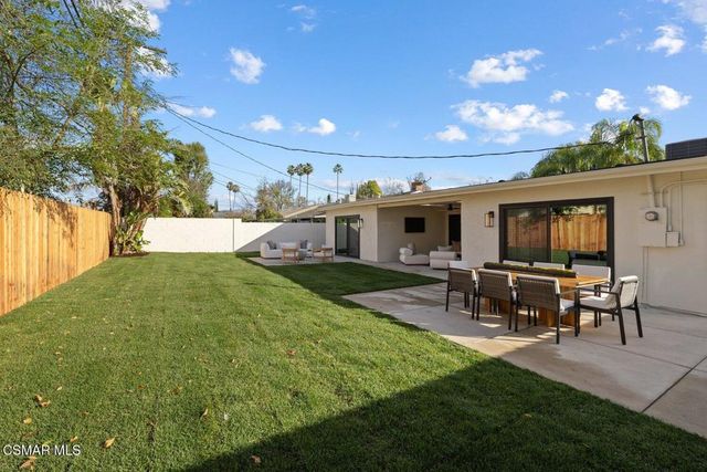 6655 Lederer Avenue, Canoga Park, CA 91307