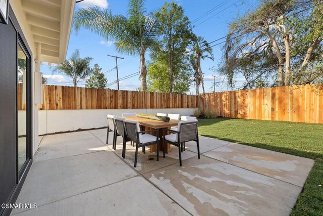 6655 Lederer Avenue, Canoga Park, CA 91307
