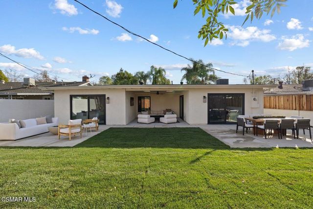 6655 Lederer Avenue, Canoga Park, CA 91307