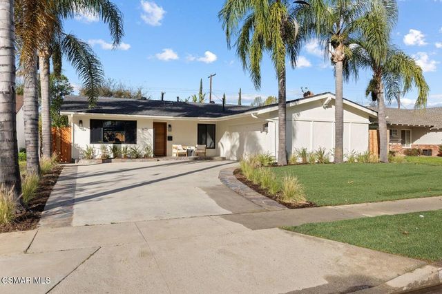 6655 Lederer Avenue, Canoga Park, CA 91307