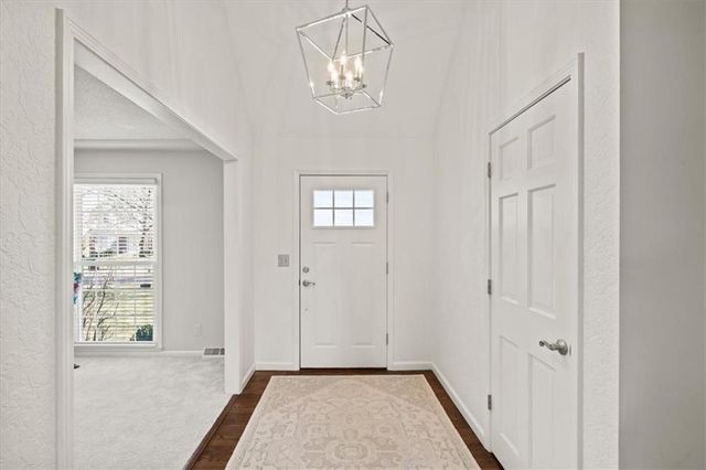 9101 ENGLAND Street, Overland Park, KS 66212