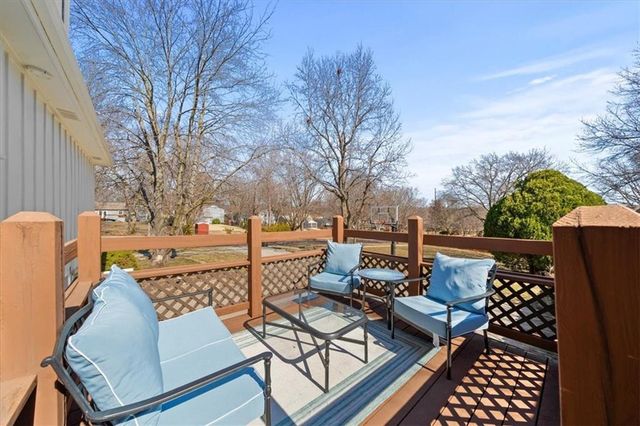 9101 ENGLAND Street, Overland Park, KS 66212