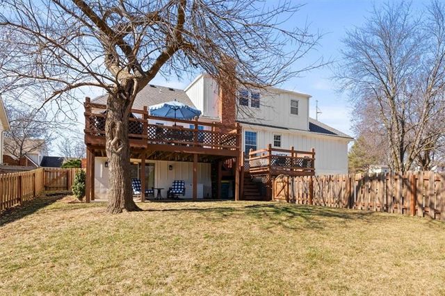 9101 ENGLAND Street, Overland Park, KS 66212