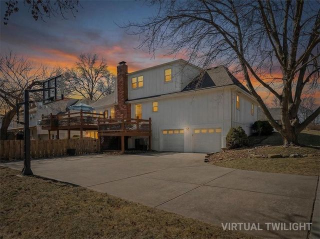 9101 ENGLAND Street, Overland Park, KS 66212