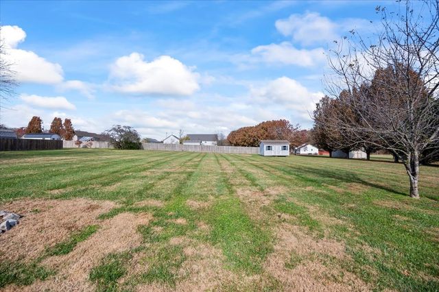 71 Rebecca Dr, Manchester, TN 37355