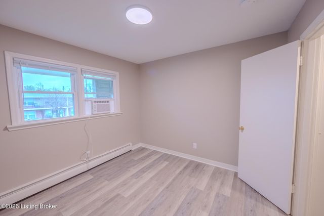 3510 Paragon Ct 10, Louisville, KY 40218