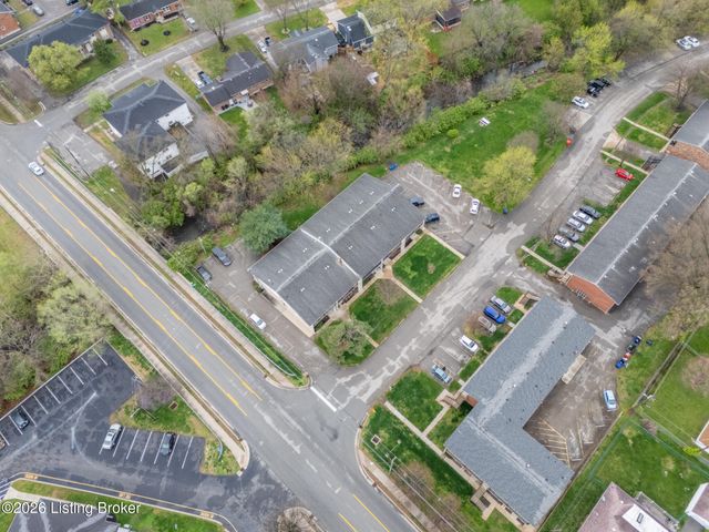 3510 Paragon Ct 10, Louisville, KY 40218